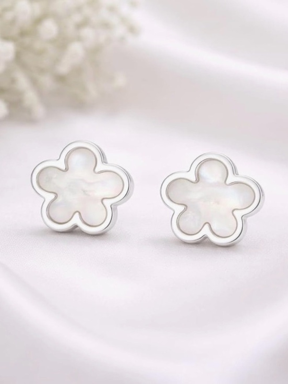 NIB Aerovida Sterling Silver 925 Mother of Pearl Flower Stud Earrings!